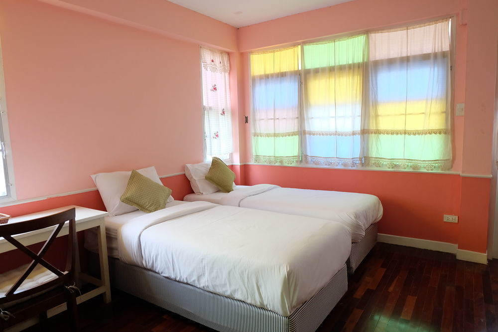 Udee Cozy Bed & Breakfast Chiang Mai Extérieur photo